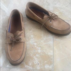 Sperry boat shoes